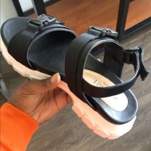 Chunky sandals